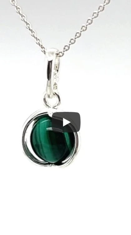 Handgefertigter Silberschmuck mit Malachit