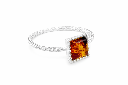 Handgefertigter Silberschmuck mit Bernstein