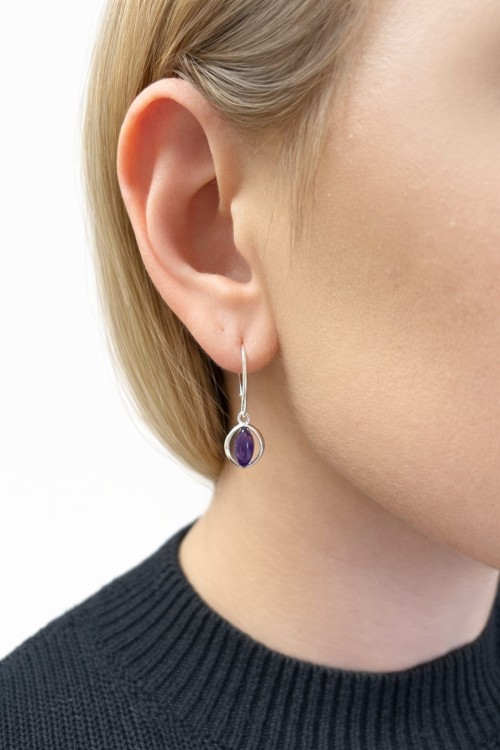 Elegante Ohrringe mit violettem Amethyst aus Silber 925