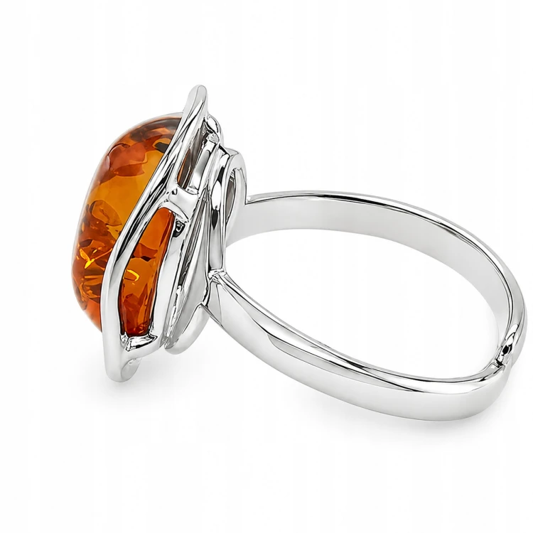 Eleganter Ring mit Cognac Bernstein