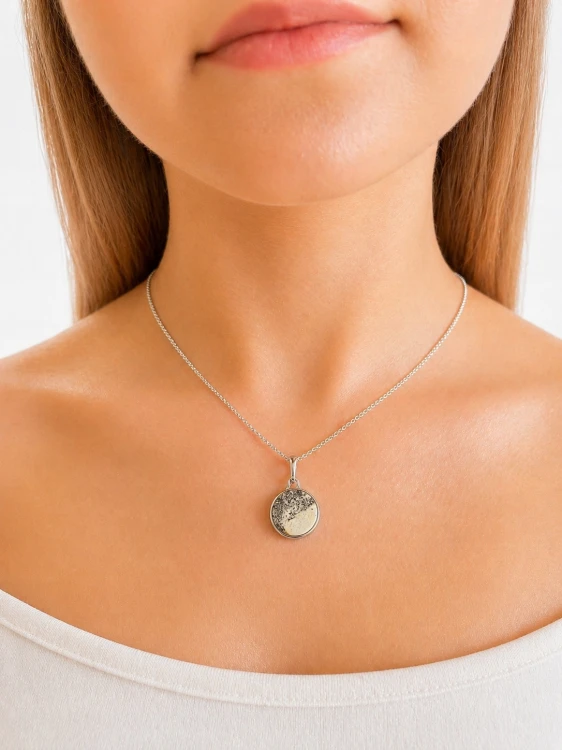 Handgefertigter Schmuck mit Bernstein