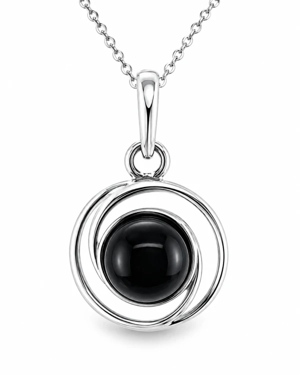 Natürlicher schwarzer Onyx in Silber gefasst