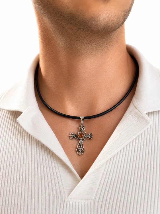 Handgefertigtes Silberkreuz