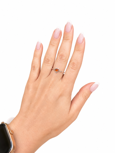 Baltischer Bernstein Ring Herzform