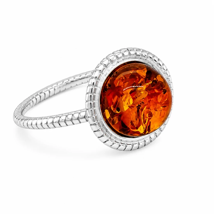 Handgefertigter Silberschmuck mit Bernstein