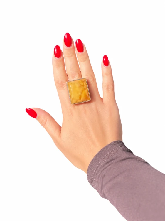 Elegante Geschenkbox für den Bernsteinring