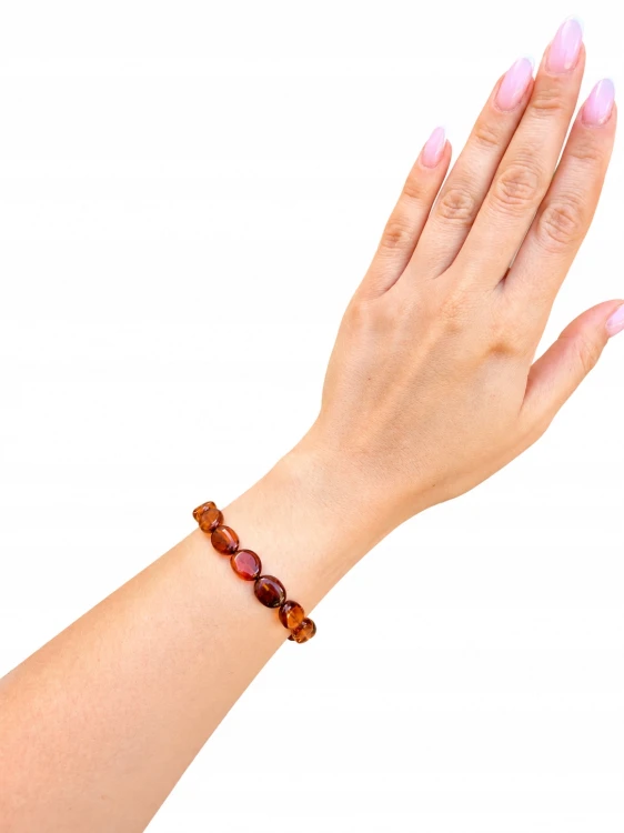 Handgefertigtes Bernsteinarmband poliert