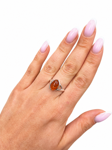 Bernstein in Silberfassung