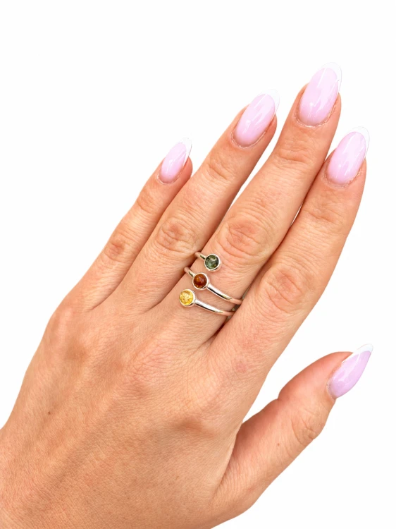 Detailaufnahme Bernstein im Ring