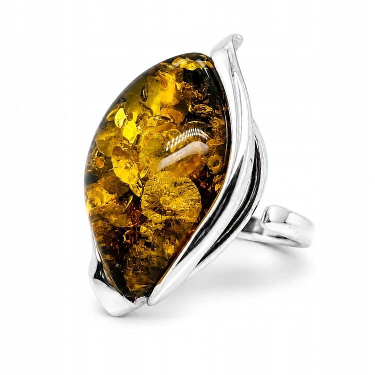 Silberring mit grünem Bernstein