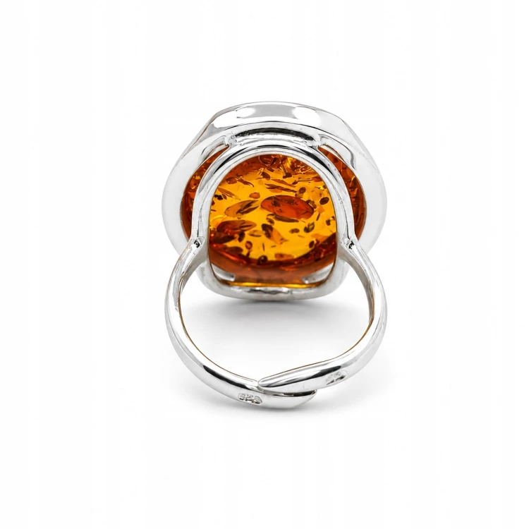 Eleganter Ring mit honigfarbenem Bernstein