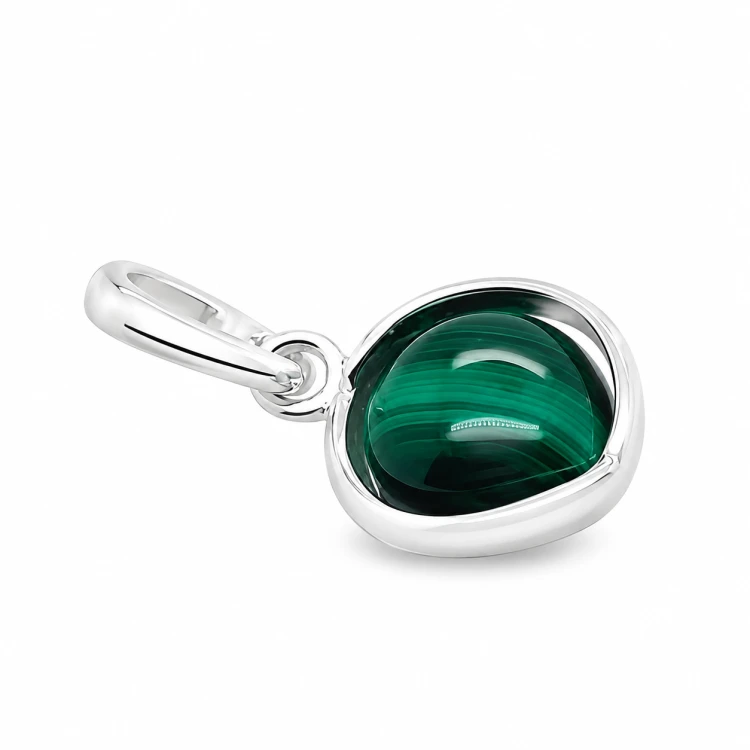 Eleganter grüner Schmuckanhänger