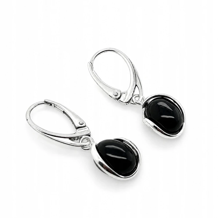 Detailansicht Silberohrringe mit Onyx