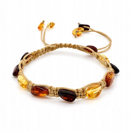 Armband aus Bernstein an einer Schnur