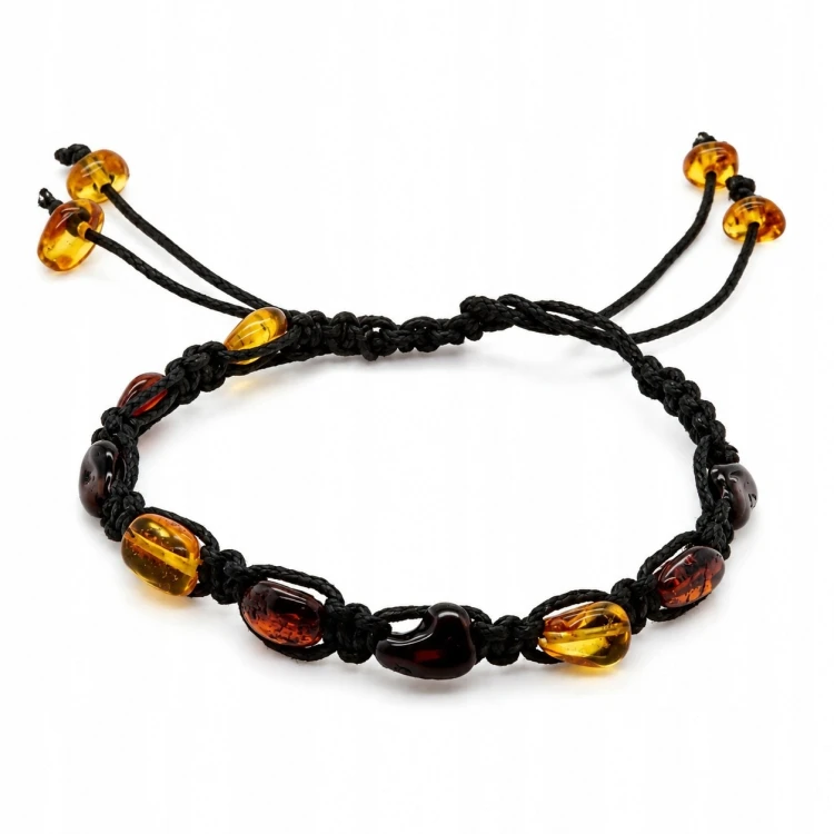 Bernsteinarmband an einer Kordel