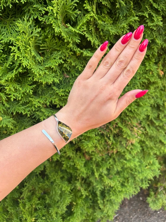 Elegantes Bernsteinarmband Detailansicht