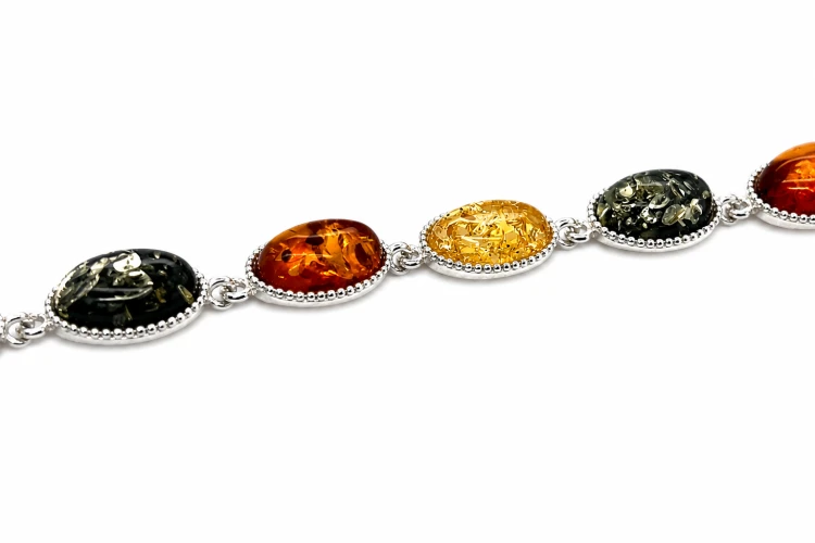 hochwertiger schmuck aus bernstein