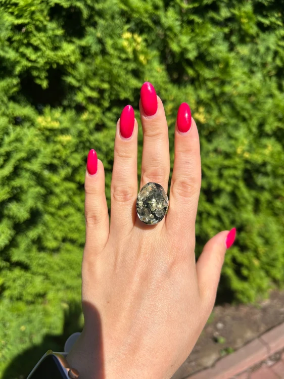 facettierter bernstein ring silber detail