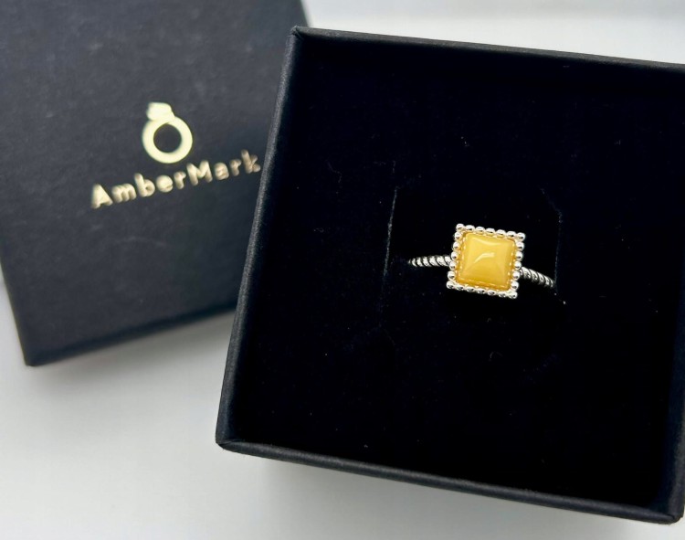 Handgefertigter Schmuck mit baltischem Bernstein