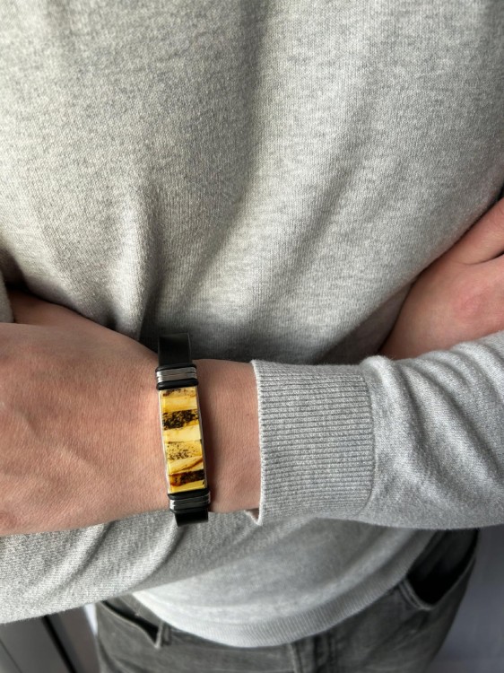 Robuster Edelstahlverschluss des Herrenarmbands