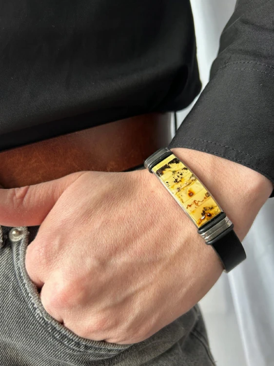 Baltischer Bernstein und Leder Armband Seitenansicht