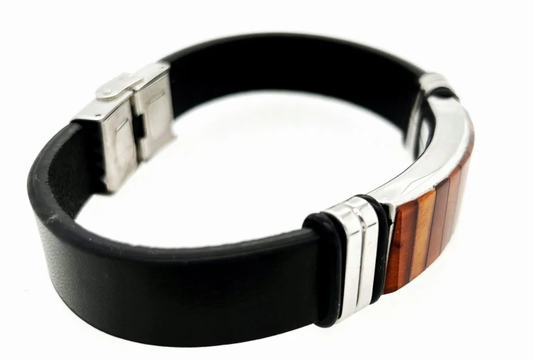 bernstein armband herren nahaufnahme