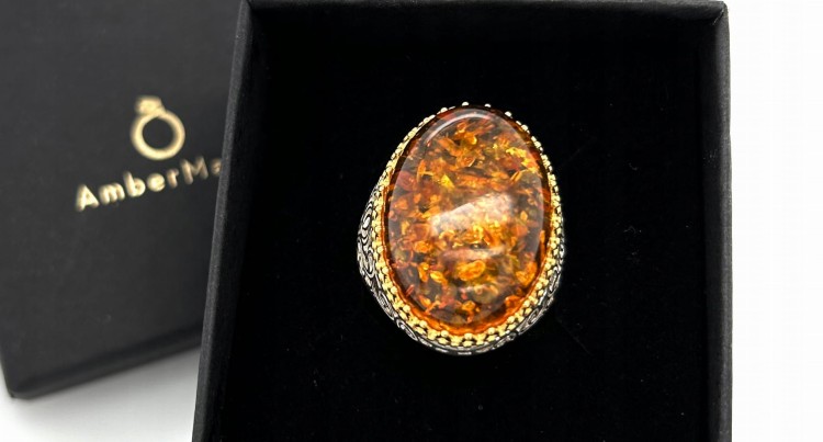 eleganter herrenring vergoldet bernstein