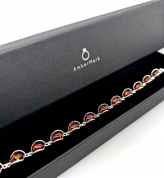 Elegantes Silberarmband Bernstein Nahaufnahme