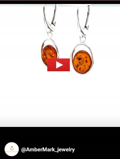 Klassischer Bernsteinschmuck für Damen