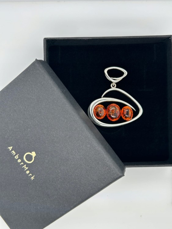 Detailansicht Bernsteinschmuck