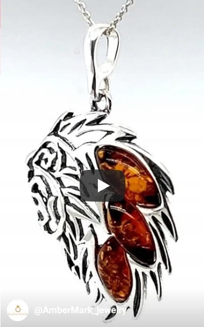 Handgefertigter Silberschmuck mit Bernstein
