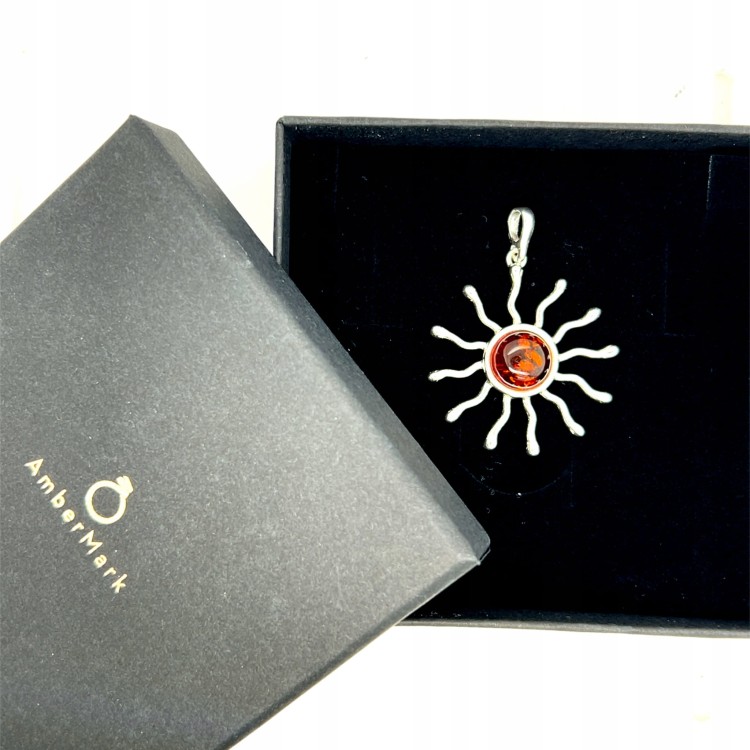 Handgefertigter Bernsteinschmuck Anhänger