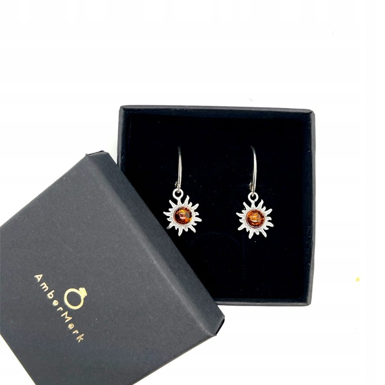 Handgefertigter Silberschmuck mit Bernstein