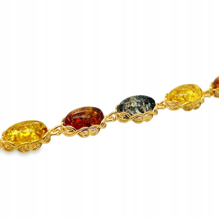 Handgefertigter Schmuck mit baltischem Bernstein