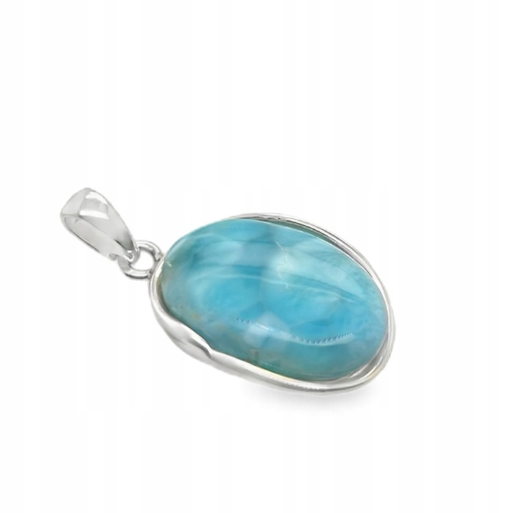 Silberanhänger mit blauem Larimar Nahaufnahme