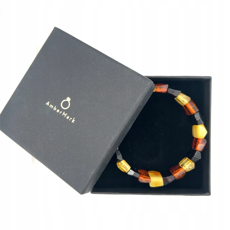 Handgefertigtes Armband aus Naturbernstein