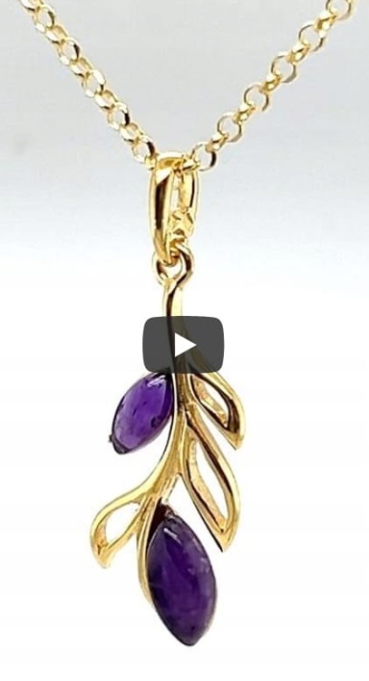 Silberner vergoldeter Anhänger mit Amethyst